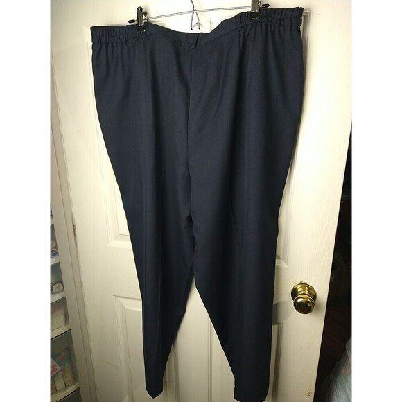 Lord Taylor Blue Pleated Straight Pocket Stretch Waist Pants. Size 22W - Picture 13 of 13